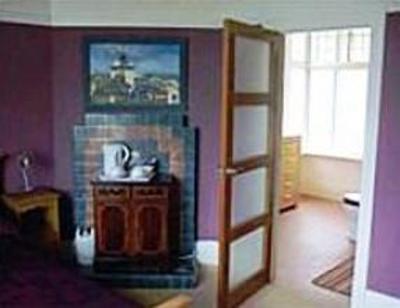 фото отеля Crabble Hill House Guest House
