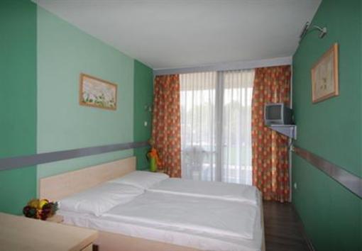 фото отеля Venusz Hotel