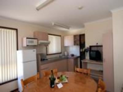 фото отеля Dongara Denison Beach Holiday Park
