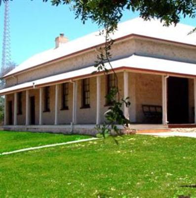 фото отеля Dongara Denison Beach Holiday Park