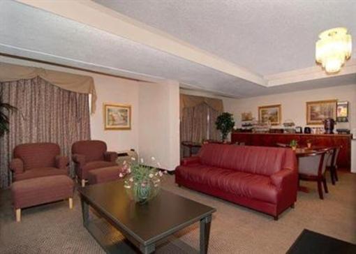 фото отеля Airport Parkway Inn