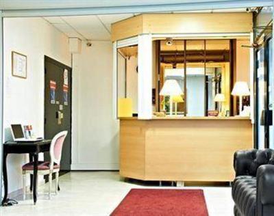 фото отеля Luxor Hotel Issy-les-Moulineaux