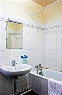 фото отеля Luxor Hotel Issy-les-Moulineaux