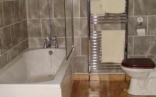 фото отеля Plough and Harrow Inn