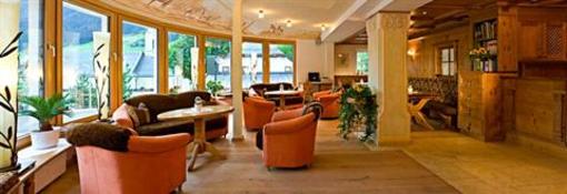 фото отеля Hotel Jaegerhof Ischgl