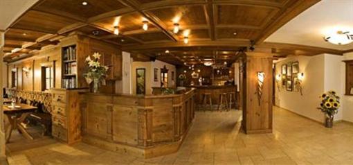 фото отеля Hotel Jaegerhof Ischgl