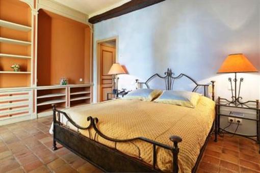 фото отеля Chateau Les Crostes