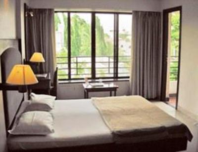 фото отеля Cozy Inn Hotel