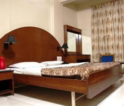 фото отеля Cozy Inn Hotel