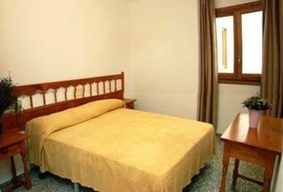 фото отеля Apartamentos Bahia Ibiza