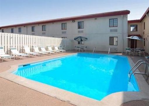 фото отеля Econo Lodge Kalamazoo