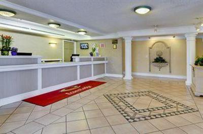 фото отеля Econo Lodge Kalamazoo
