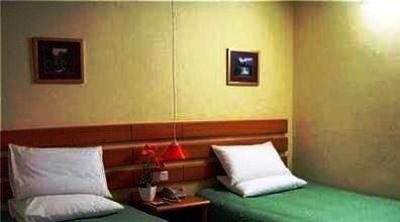 фото отеля Home Inn Dalian Xinkai Road