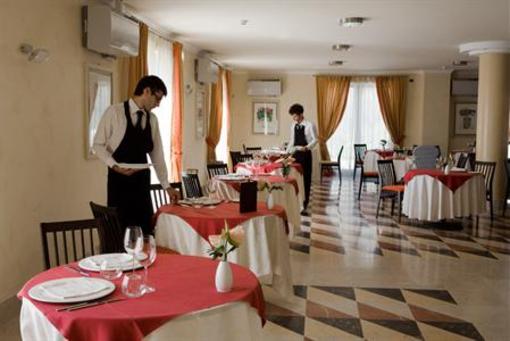 фото отеля Castellaro Golf Resort Sanremo