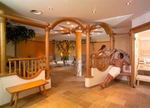 фото отеля Ederfeld Apparthotel Mayrhofen