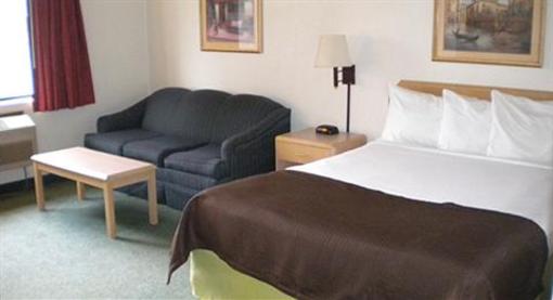 фото отеля AmericInn Lodge & Suites Oshkosh