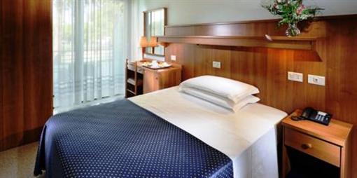 фото отеля Hotel Mimosa Lignano Sabbiadoro