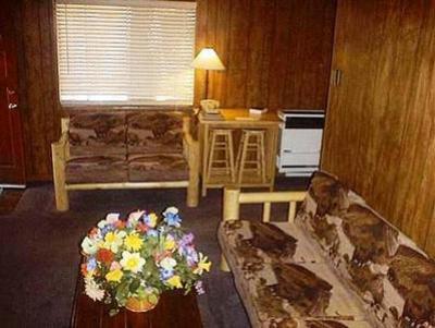 фото отеля Golden Bear Cottages Resort