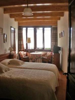 фото отеля Casa Rural La Casona de Priorio Oviedo