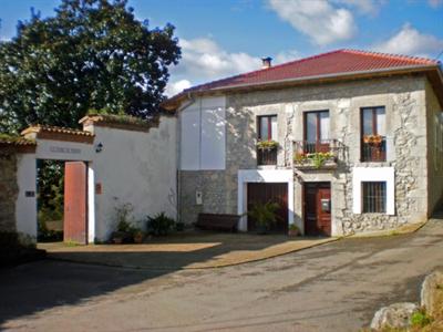 фото отеля Casa Rural La Casona de Priorio Oviedo