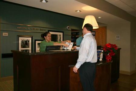 фото отеля Hampton Inn & Suites Wilkes-Barre