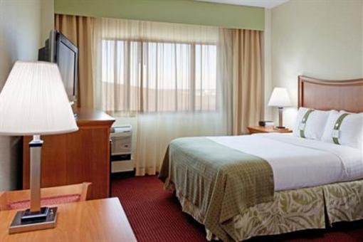 фото отеля Holiday Inn Resort Wrightsville Beach