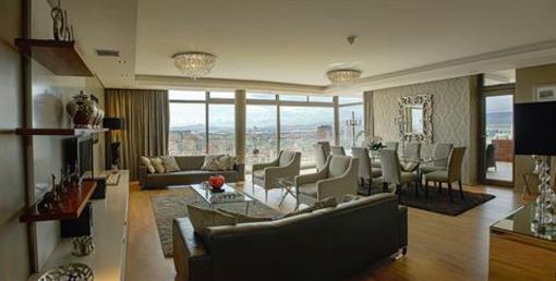 фото отеля The Residences at Crystal Towers