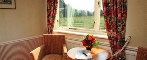 фото отеля South Lawn Hotel