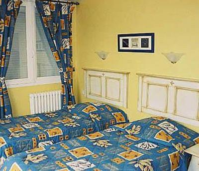 фото отеля Hotel Le Chanteclair Arromanches-les-Bains