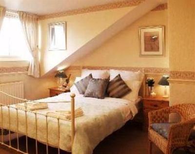 фото отеля Tree Tops Guesthouse York