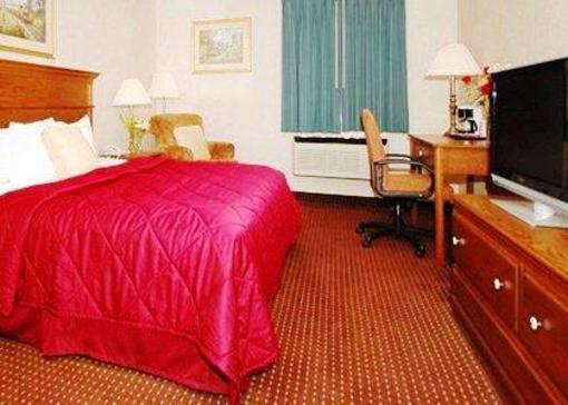 фото отеля Comfort Inn Sedalia Station