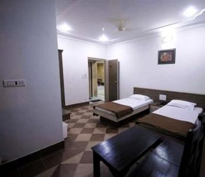 фото отеля Hotel Bansuri Deluxe