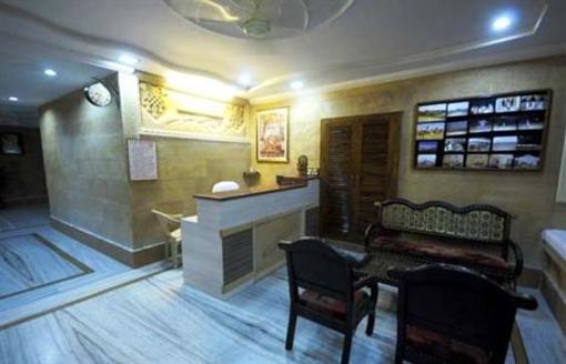 фото отеля Hotel Bansuri Deluxe
