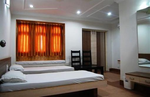 фото отеля Hotel Bansuri Deluxe