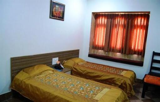 фото отеля Hotel Bansuri Deluxe
