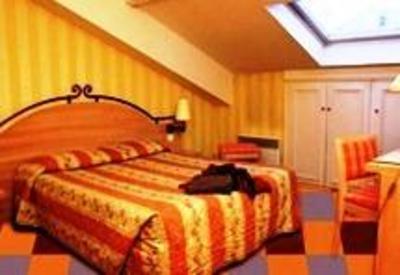 фото отеля Good Times Tripti Hotel New Delhi