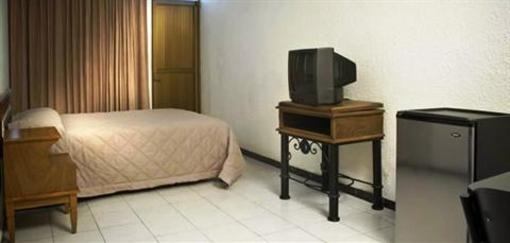 фото отеля Hotel & Suites Campestre Morelia