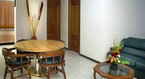фото отеля Hotel & Suites Campestre Morelia