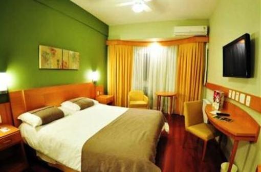 фото отеля Hotel Laghetto Siena