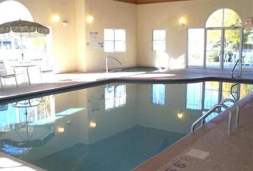 фото отеля Crossings by GrandStay Inn & Suites Stillwater