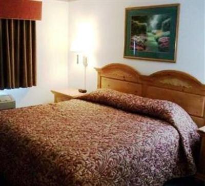 фото отеля Crossings by GrandStay Inn & Suites Stillwater