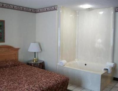 фото отеля Crossings by GrandStay Inn & Suites Stillwater