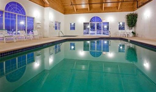 фото отеля Crossings by GrandStay Inn & Suites Stillwater