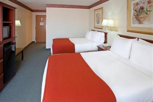 фото отеля Holiday Inn Express Hillsboro