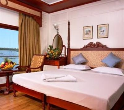 фото отеля House Boat Rainbow Cruises Alleppey