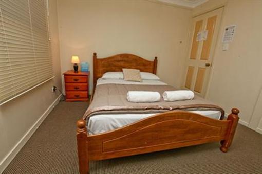 фото отеля Bowen Terrace International Accommodation