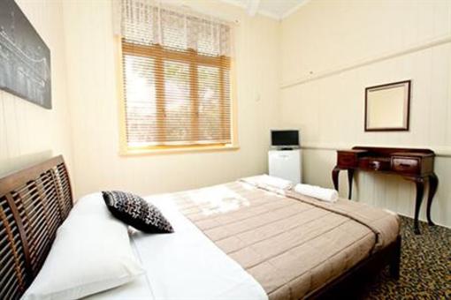 фото отеля Bowen Terrace International Accommodation