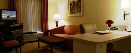 фото отеля Home Towne Suites Anderson (South Carolina)