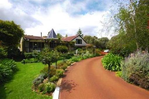 фото отеля Rosewood Guesthouse