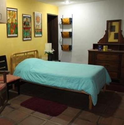 фото отеля Hostal Casa del Quinde